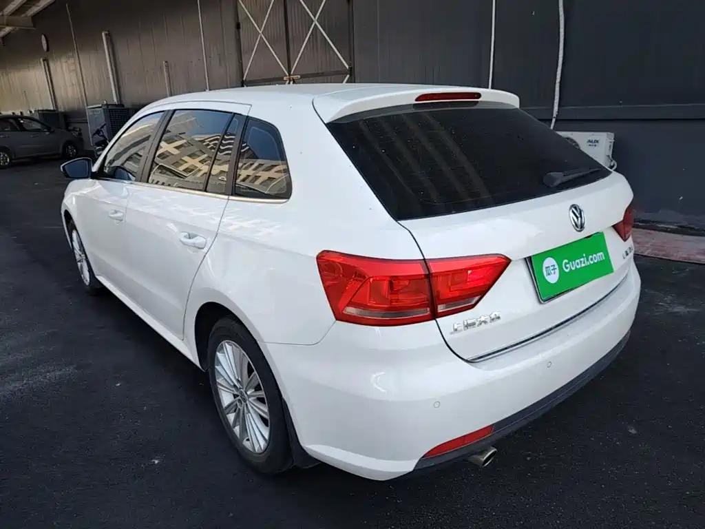 Volkswagen Gran Lavida 2015