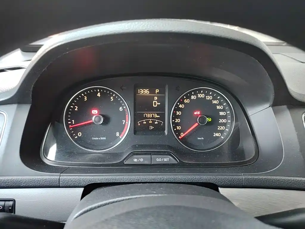 Volkswagen Gran Lavida 2015 — фото 12