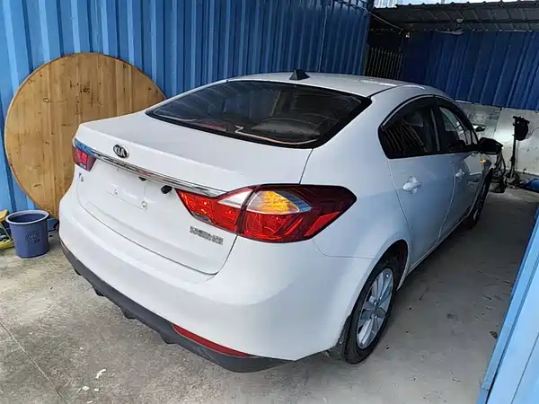 Kia K3 2016