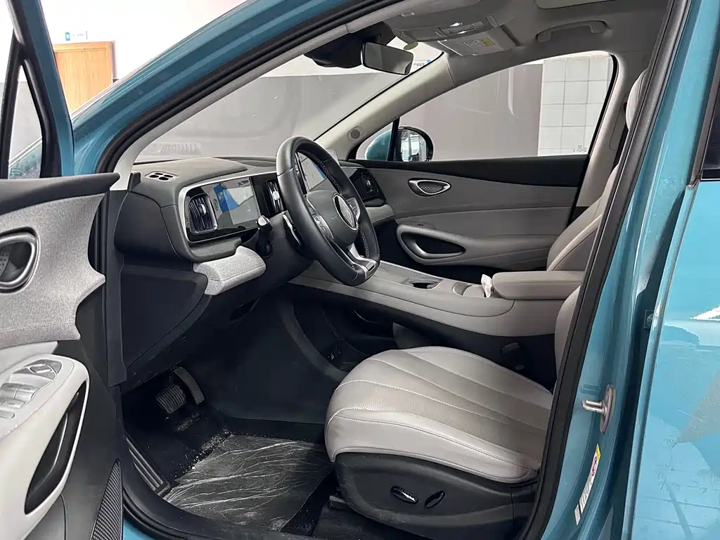 BYD Sealion 05 EV 2025 — фото 3