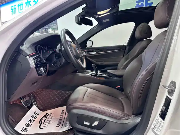 BMW 5 Series 2019