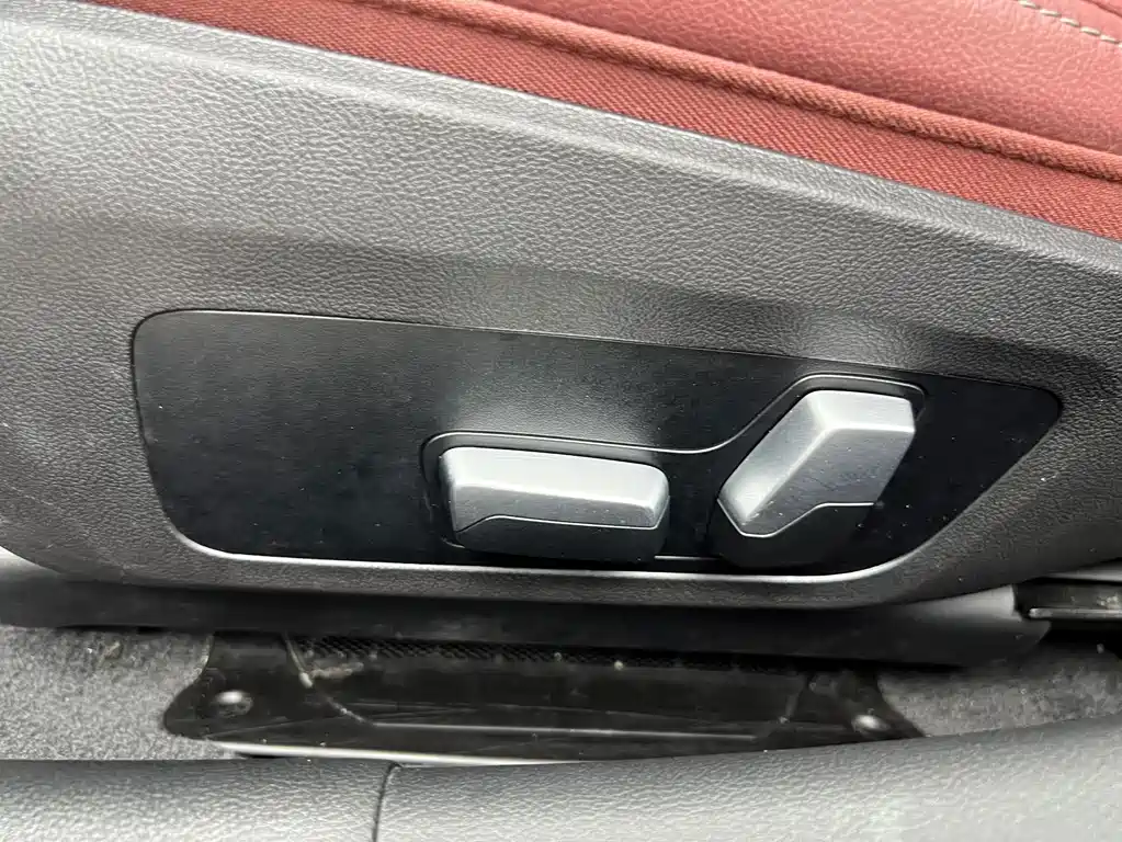 BMW 3 Series 2023 — фото 11