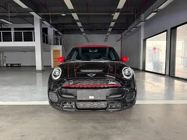 MINI JCW 2018