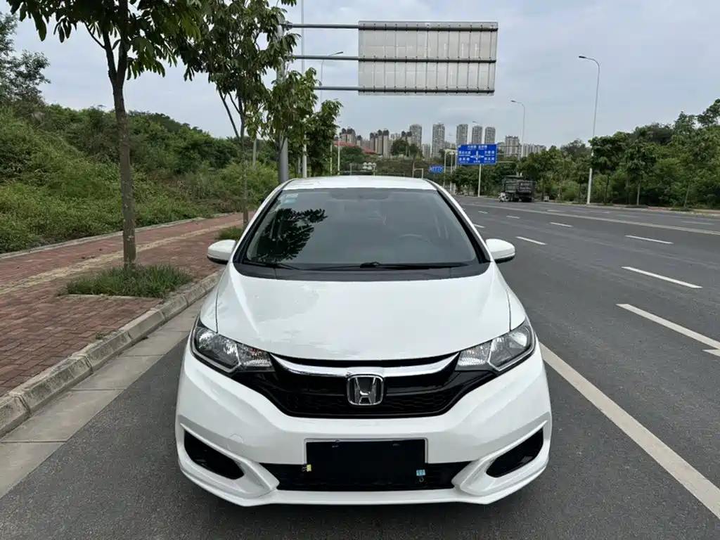 Honda Fit 2018 — фото 25