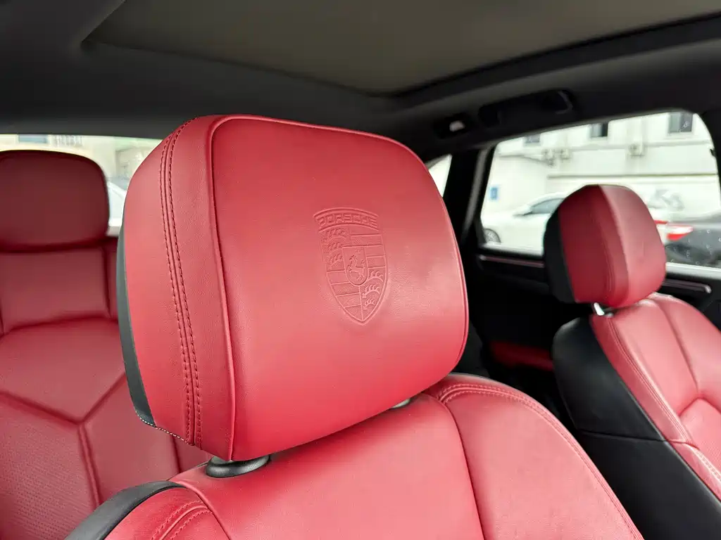 Porsche Macan 2017 — фото 19