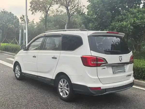 Baojun 730 2016