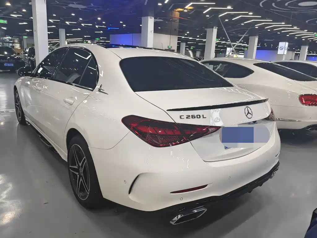Mercedes-Benz C-Class 2023 — фото 23