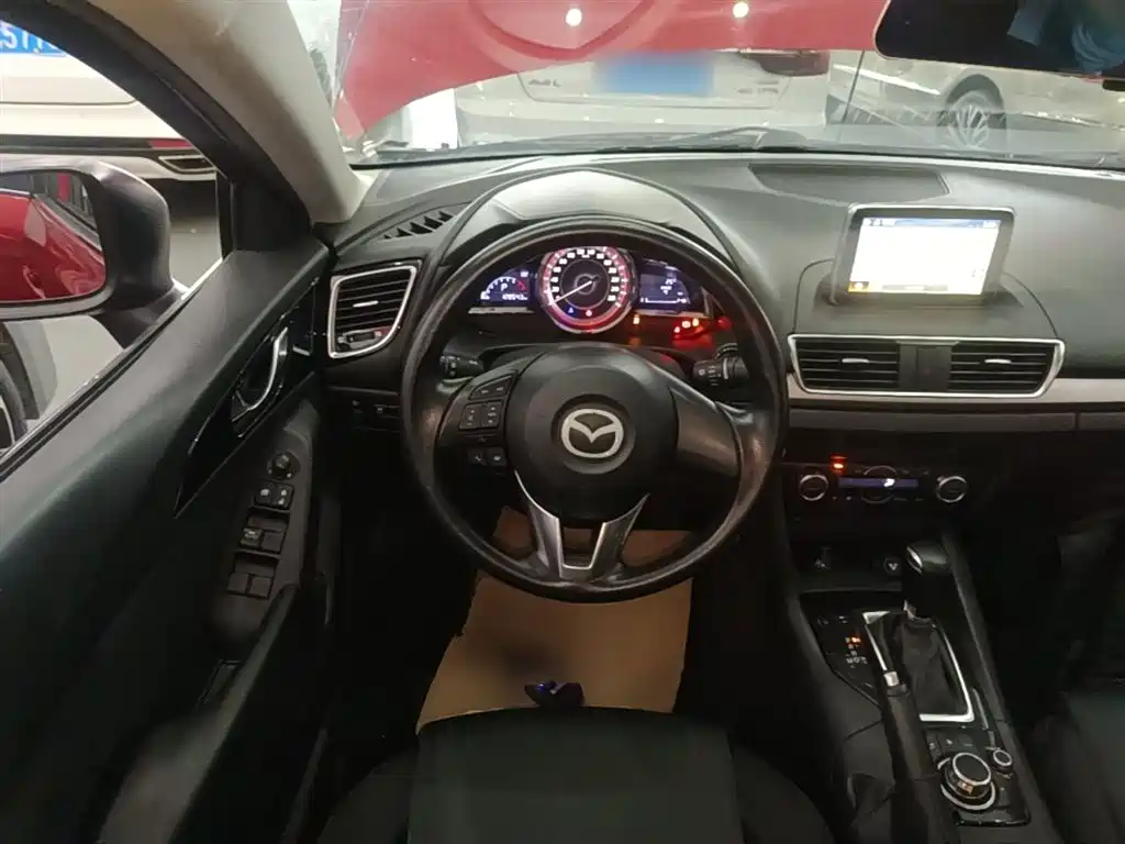 Mazda 3 Axela 2015 — фото 11