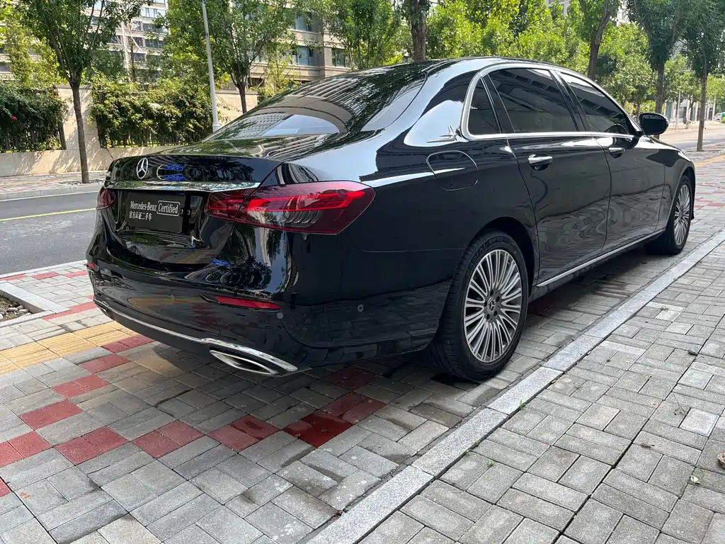 Mercedes-Benz E-Class 2023