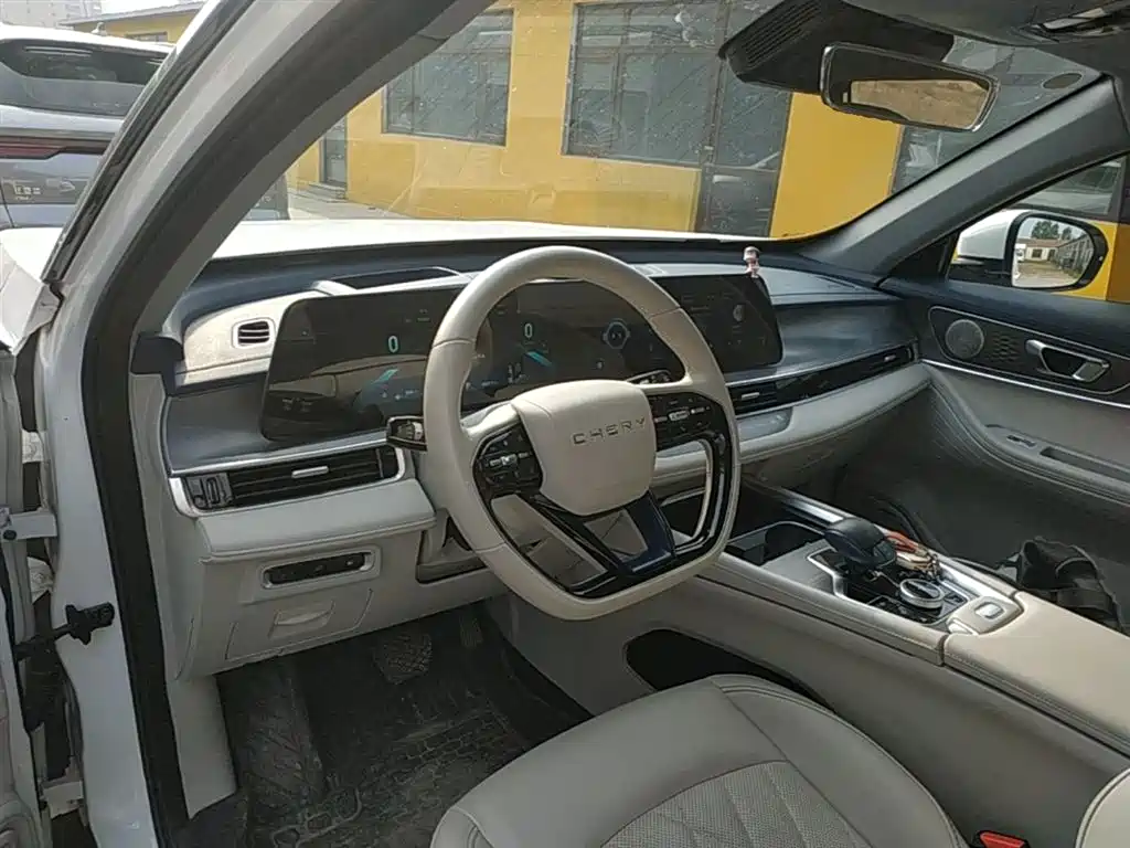 Chery Tiggo 8 PRO NEV 2023 — фото 10