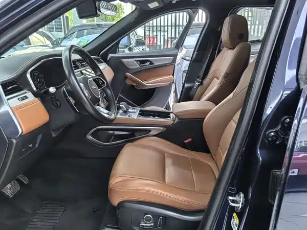 Jaguar F-PACE 2021