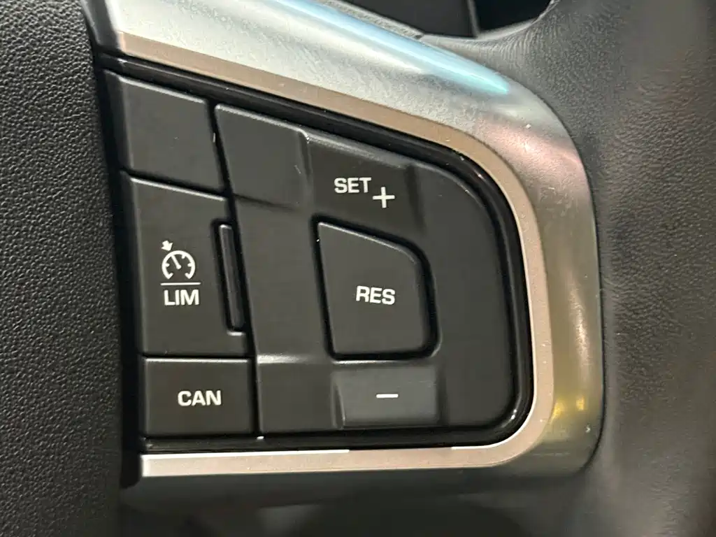 Land Rover Discovery Sport 2019 — фото 17
