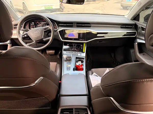 Audi A7L 2024