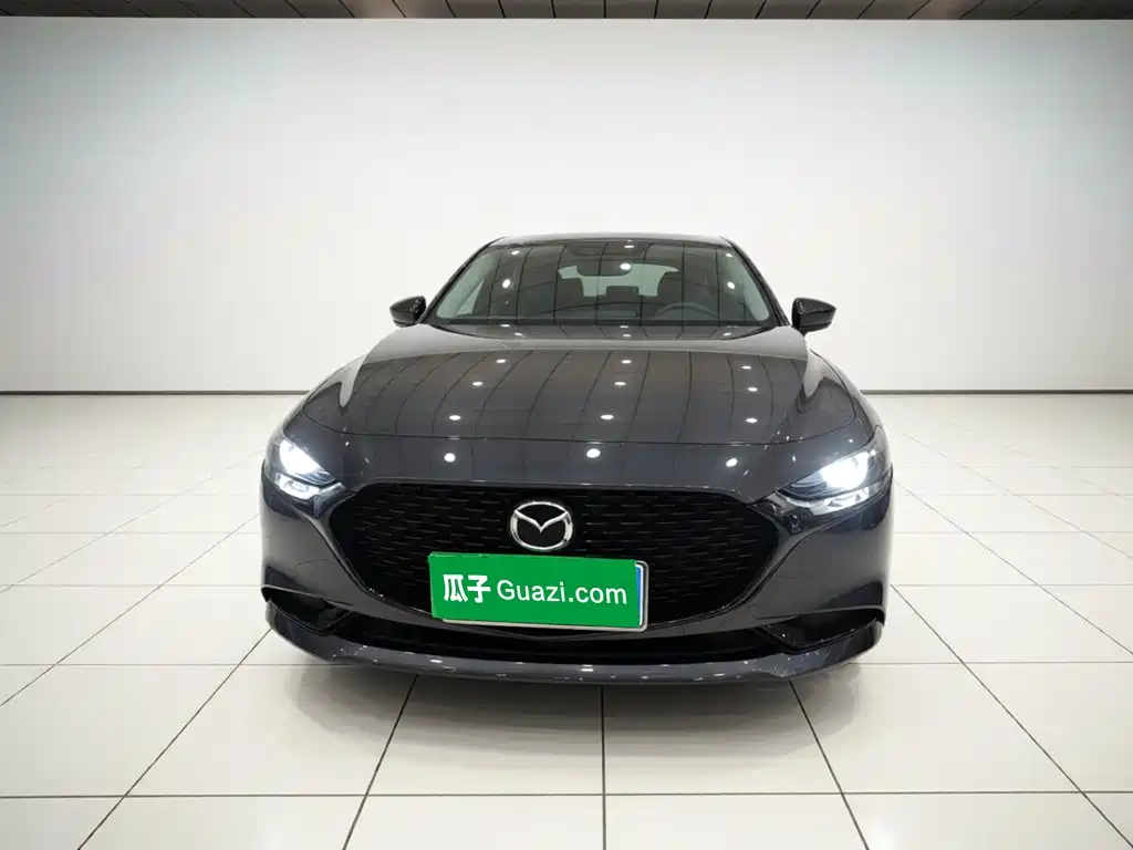 Mazda 3 Axela 2023