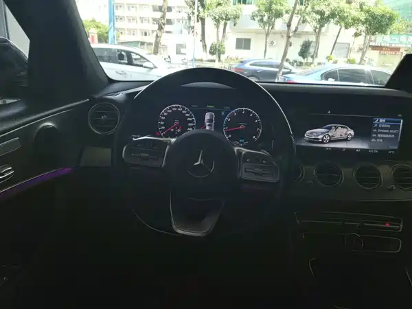 Mercedes-Benz E-Class 2021