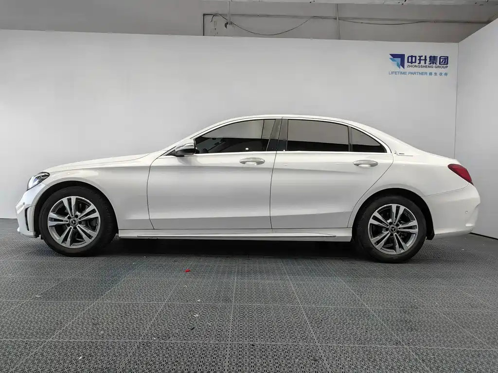 Mercedes-Benz C-Class 2020