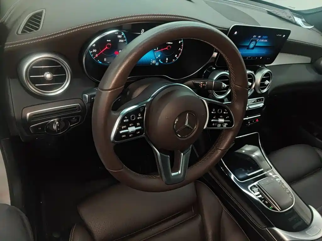 Mercedes-Benz GLC 2020 — фото 10