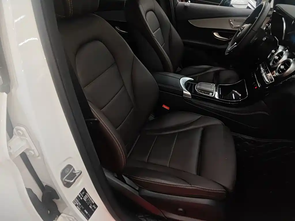 Mercedes-Benz GLC 2020 — фото 25
