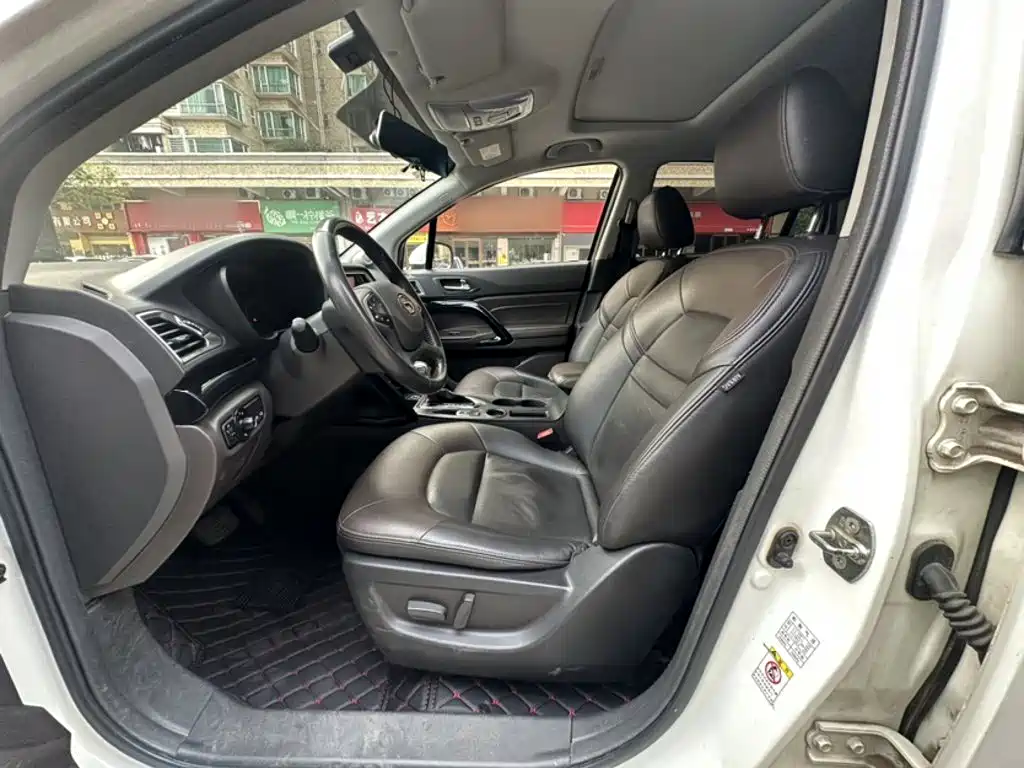 GAC Trumpchi GS4 2018 — фото 12