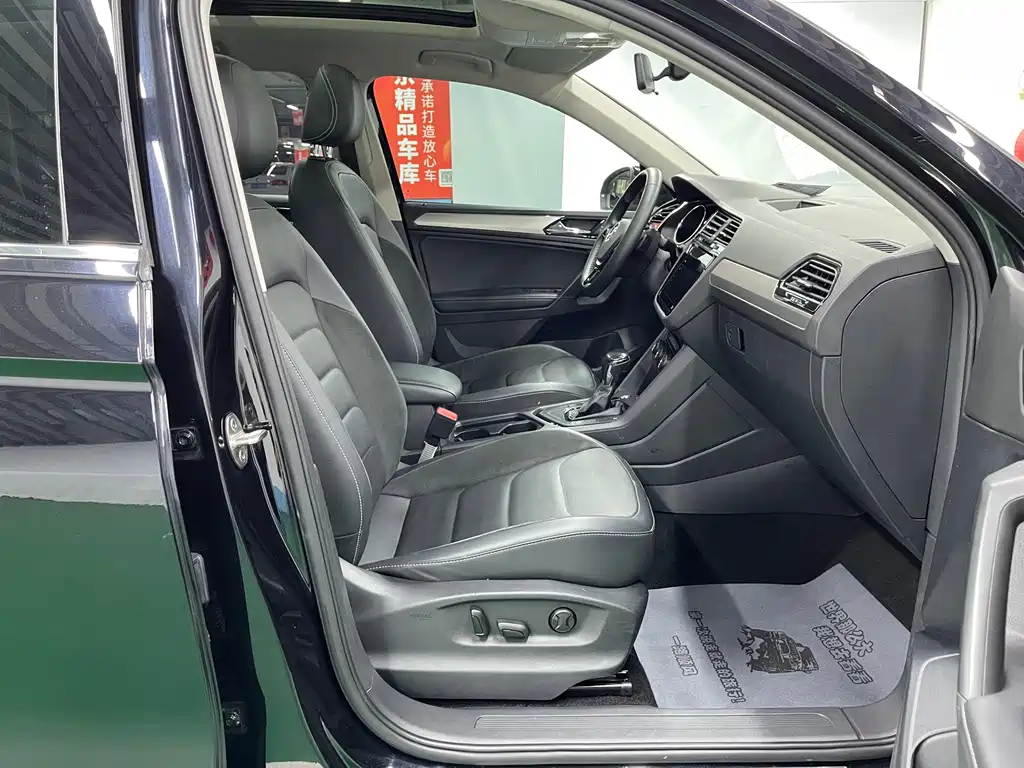 Volkswagen Tiguan L 2020 — фото 22