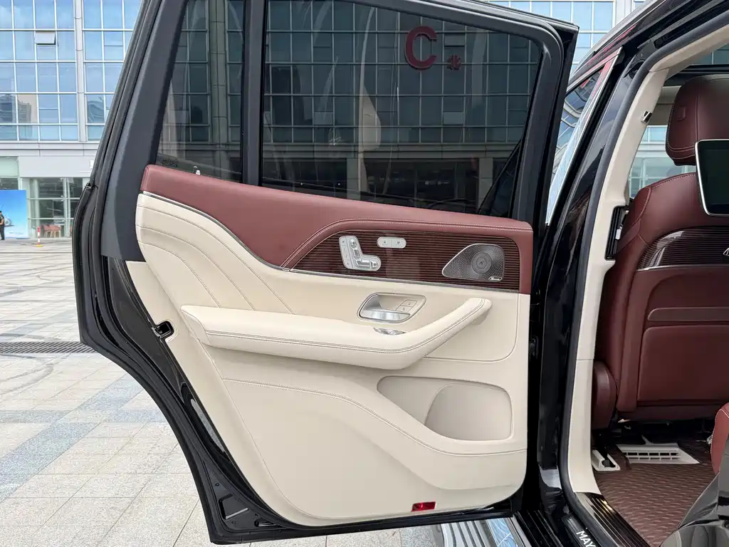 Mercedes-Benz GLS 2022 — фото 18
