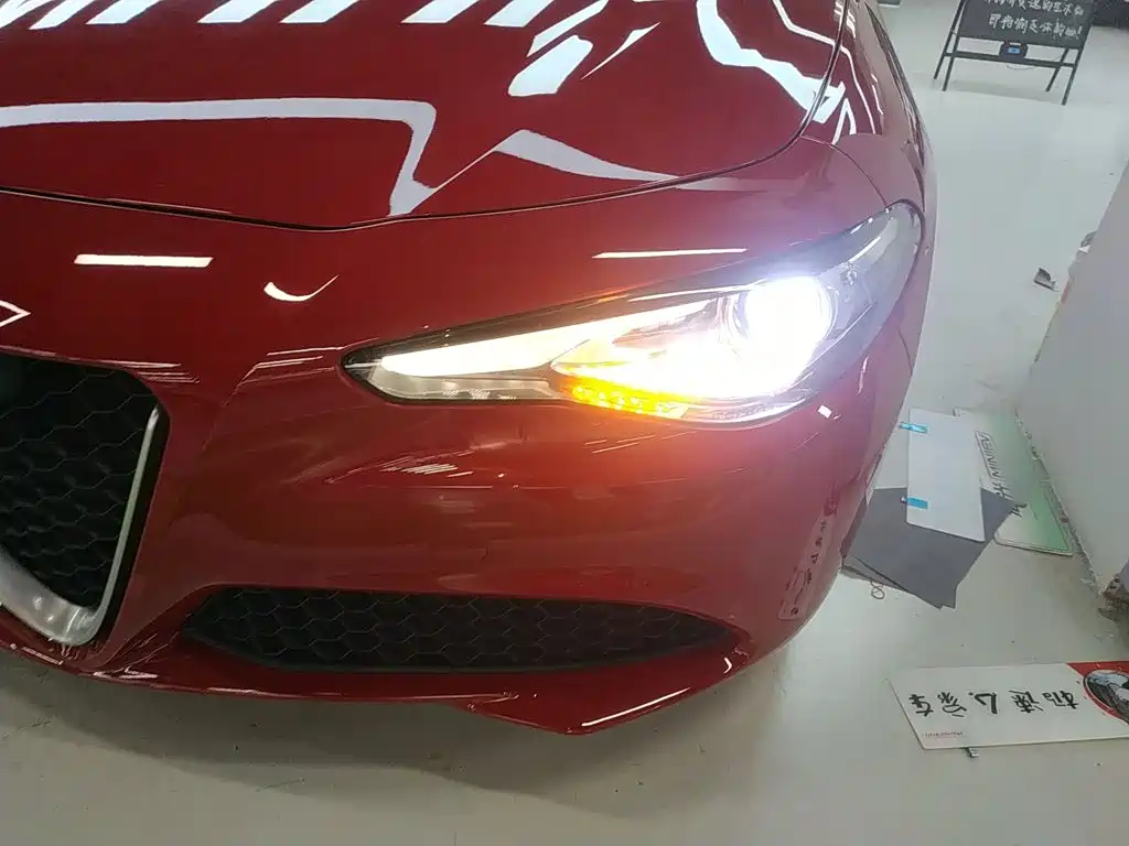 Alfa Romeo Giulia Juliet 2018 — фото 17