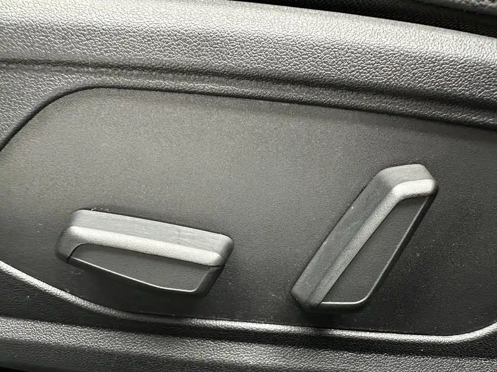 Hyundai Elantra 2023 — фото 13