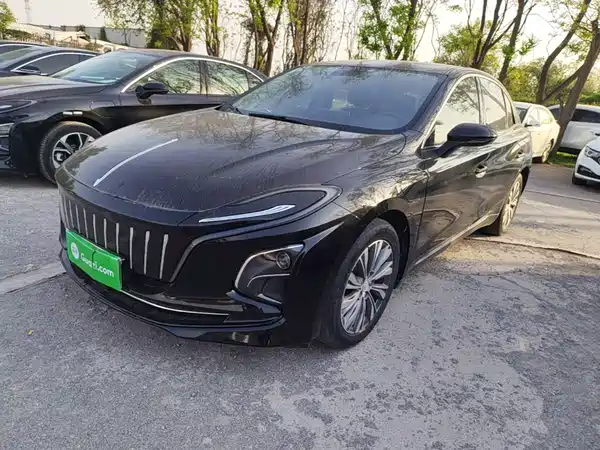 Hongqi E-QM5 2023