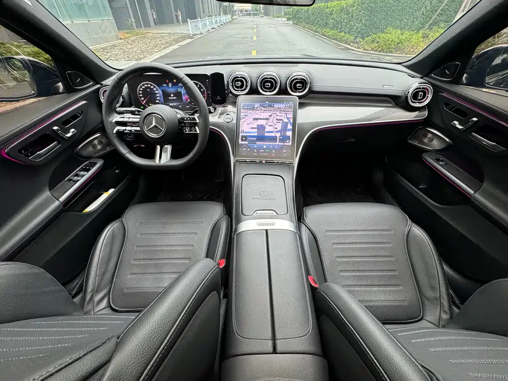 Mercedes-Benz C-Class 2023 — фото 8