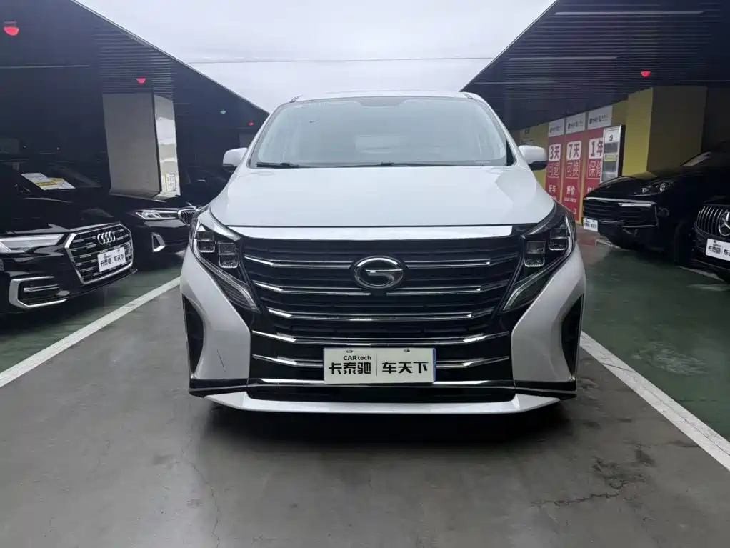GAC Trumpchi M8 2022 — фото 3
