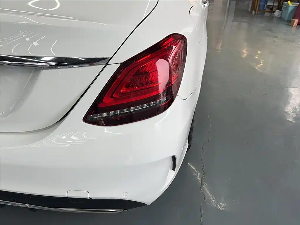 Mercedes-Benz C-Class 2018 — фото 10