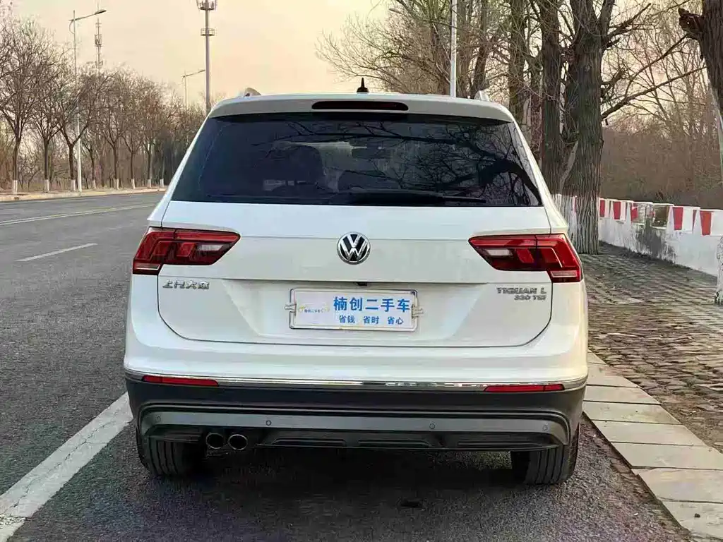 Volkswagen Tiguan L 2017 — фото 2