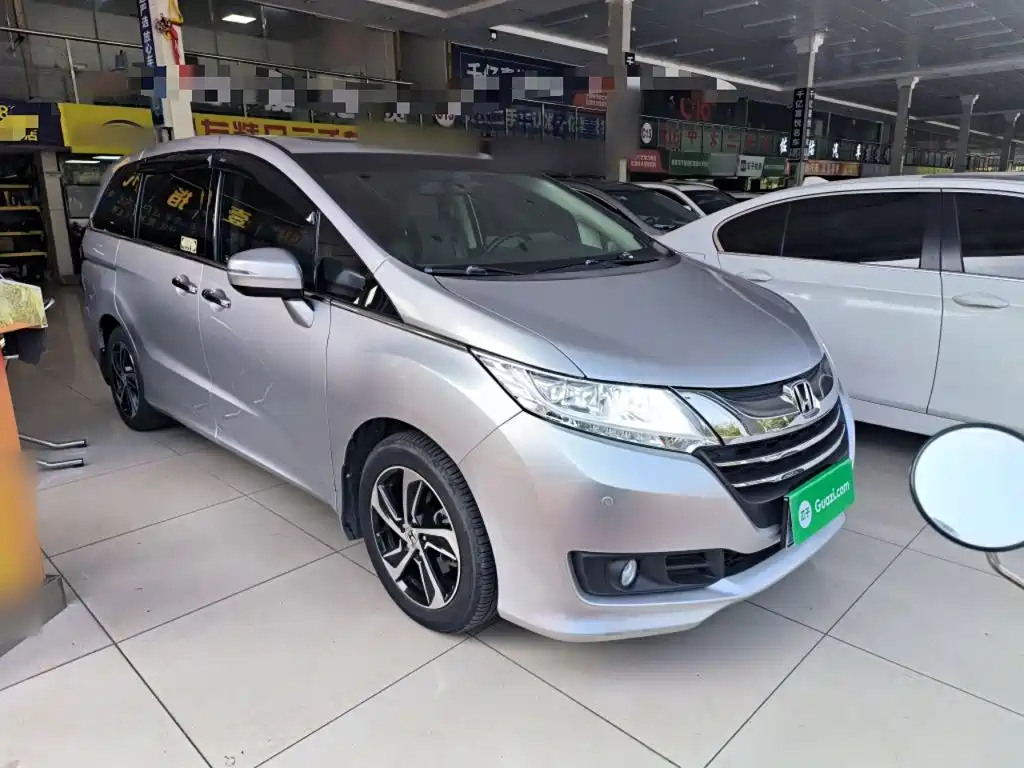 Honda Odyssey 2015 — фото 22