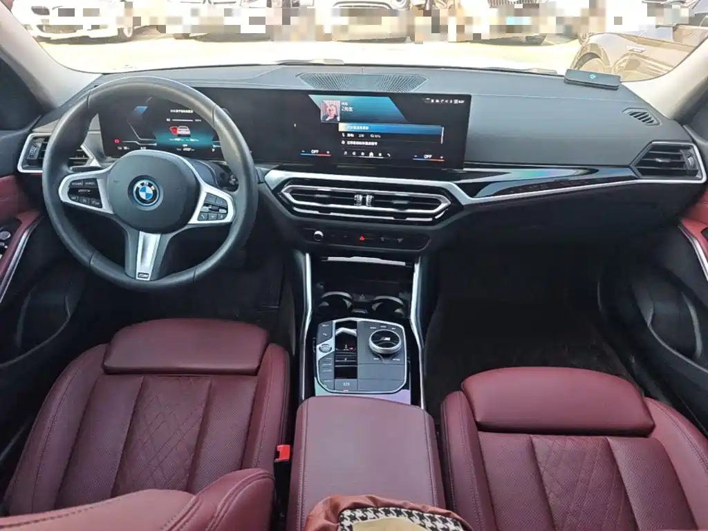 BMW i3 2024 — фото 10