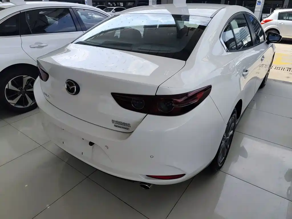 Mazda 3 Axela 2020