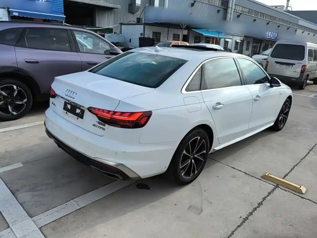 Audi A4L 2021