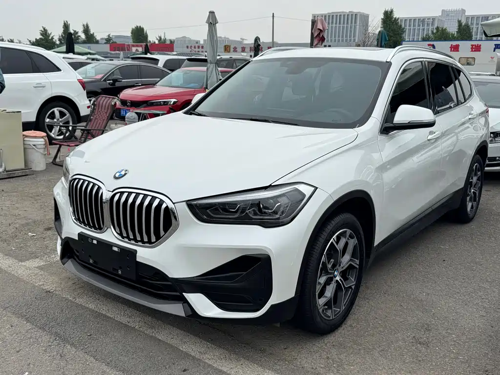 BMW X1 2023 — фото 1