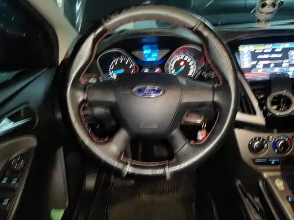 Ford Focus 2014