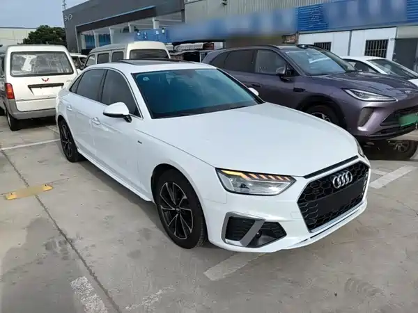 Audi A4L 2021
