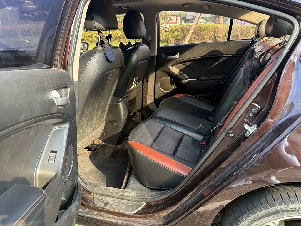 Kia K3 2016