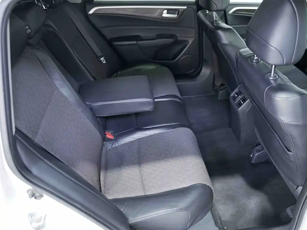 Honda Jade 2018 — фото 15