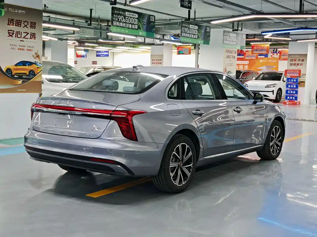 Hongqi H5 PHEV 2025 — фото 14