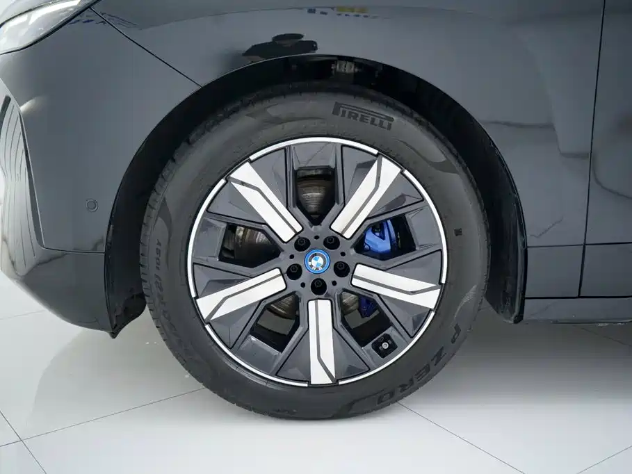 BMW iX 2023 — фото 25