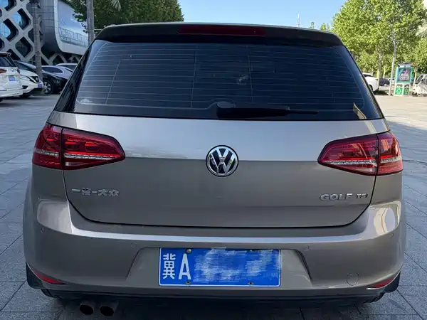 Volkswagen Golf 2015