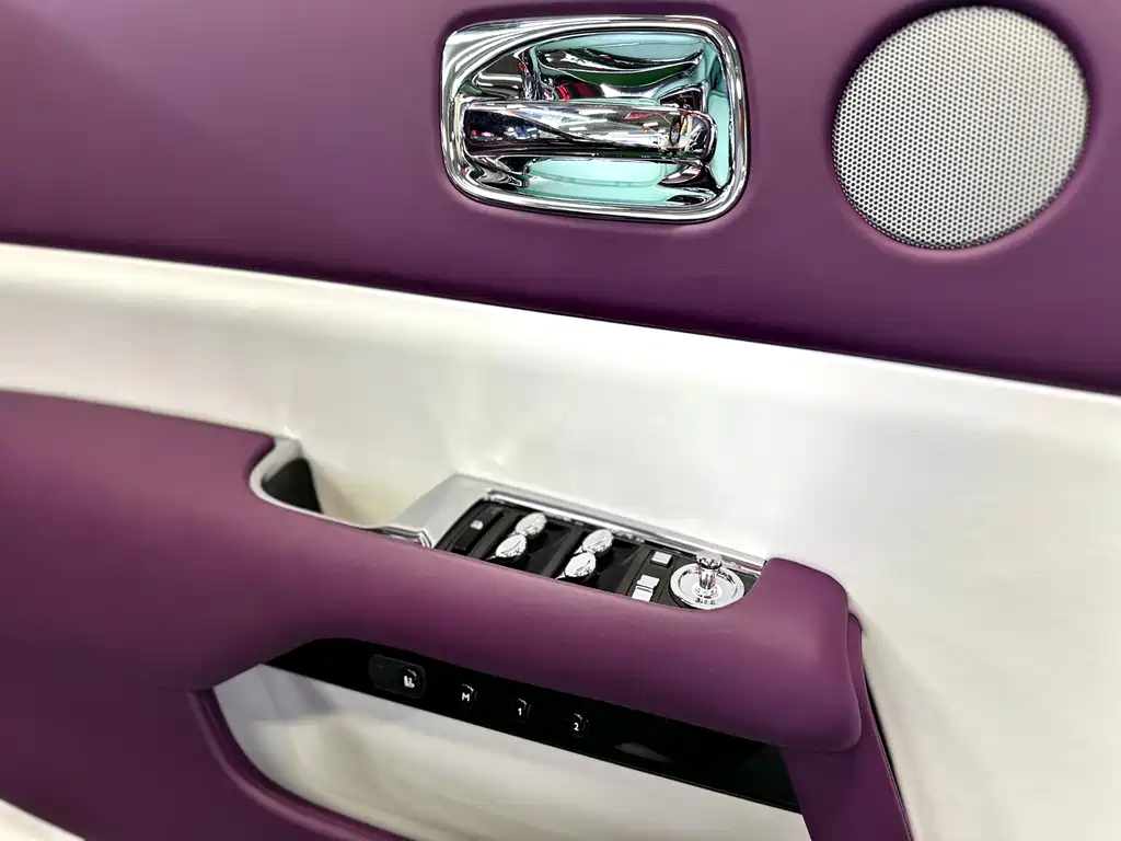 Rolls-Royce Wraith 2021 — фото 9