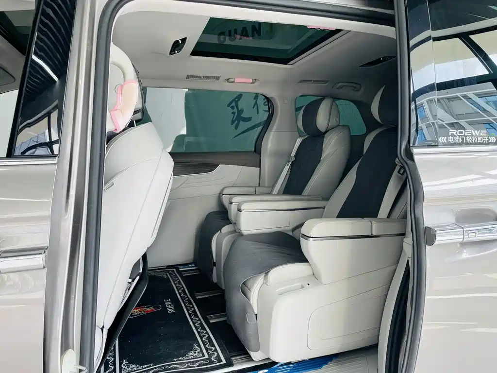 Roewe iMAX8 2024 — фото 10