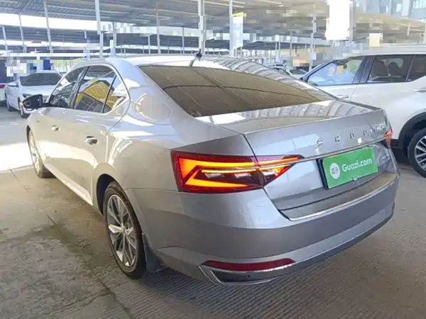 Skoda Superb 2021