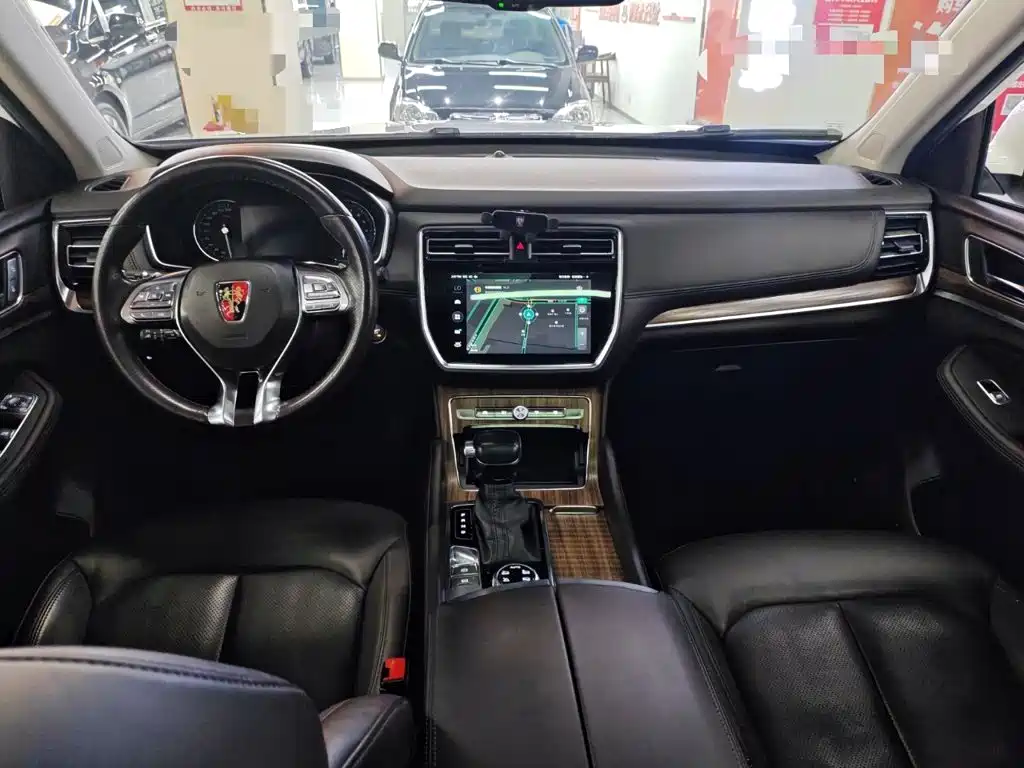 Roewe RX8 2018