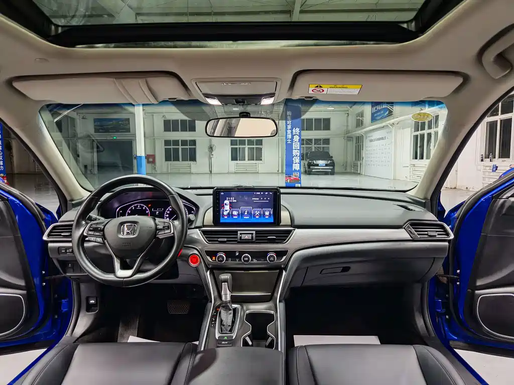Honda Accord 2019 — фото 7