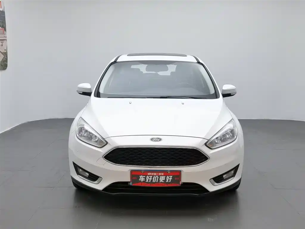 Ford Focus 2015 — фото 3
